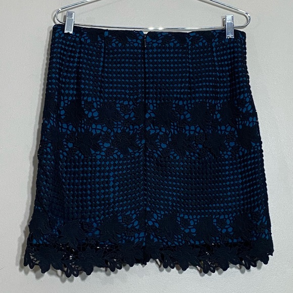 NWOT LOFT || Woman’s crochet skirt size 6 P - Picture 2 of 5